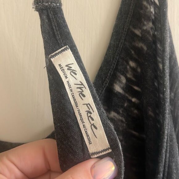 ✨Free People We The Free Gray Sandy Tank Sz Medium Top✨ - Picture 8 of 10